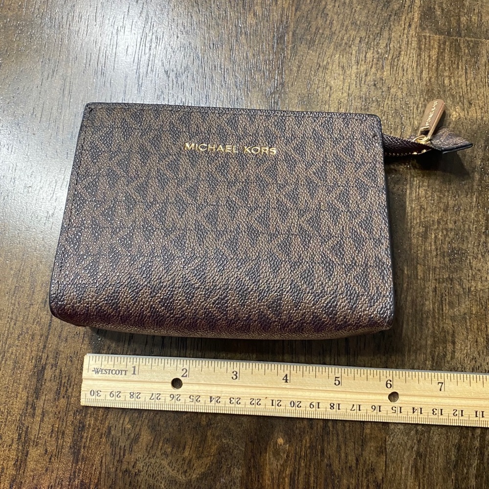 Michael Kors pouch/make up bag